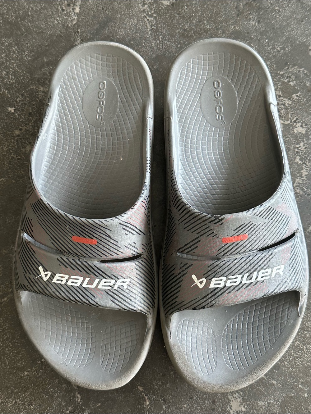 SET-Bauer OOFOS Gray Slide Sandals with Bauer Performance Gray Joggers